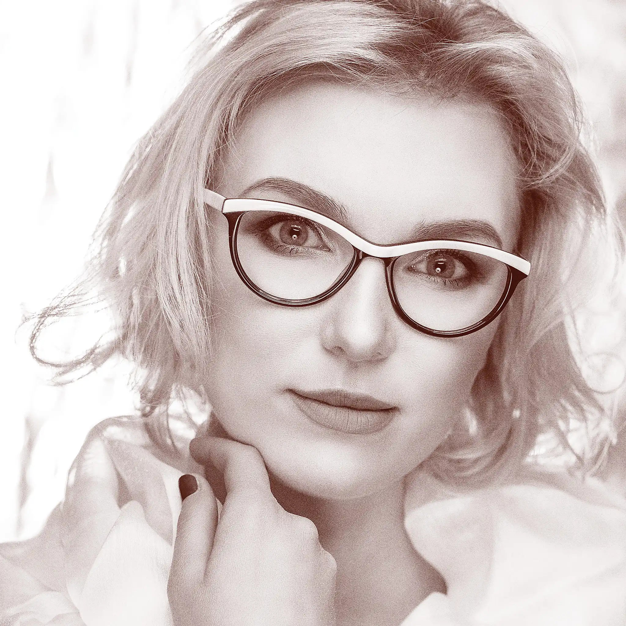 Profesjonalne soczewki okularowe OPTOMAX — precyzja i jakość widzenia nowej generacji